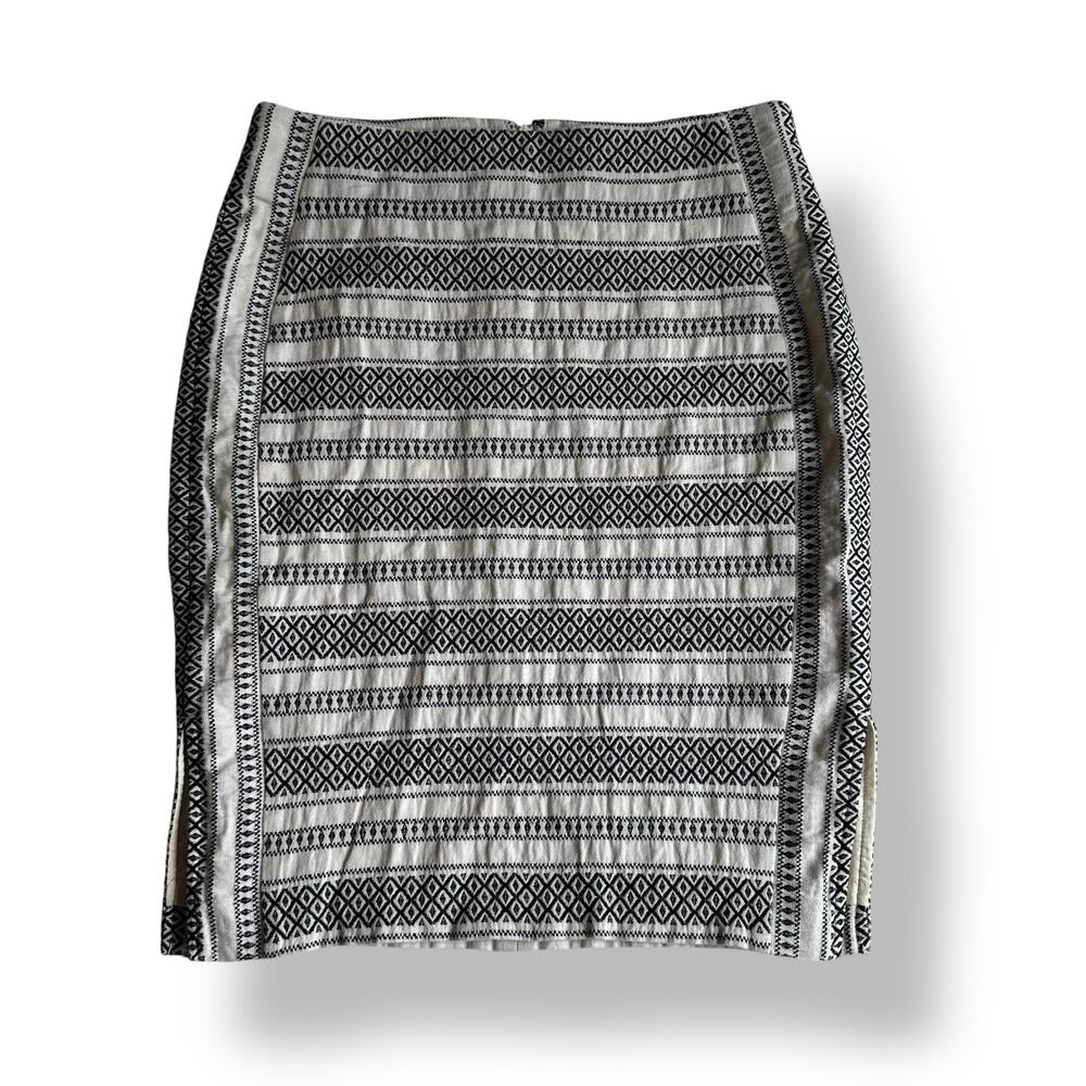 Loft Aztec Embroidered Knee Length Pencil Skirt Womens Size 6 White Black Boho